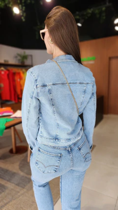 Jaqueta Jeans feminina com elastano na internet