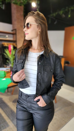 Jaqueta resinado feminina preta na internet