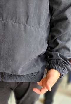 Jaqueta masculina corta vento forrada com ziper tratorado Chicago - comprar online