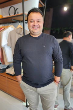 Camiseta Masculina Manga Longa em Algodão Peletizado. - comprar online