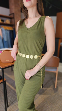 Macacão Canelado modelo regata com bolsos frontais em viscose com elastano. na internet