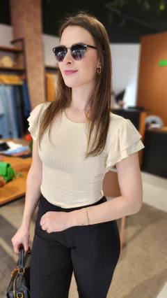 Blusa canelada modelo regata com mangas bufantes princesa em viscose com elastano - comprar online