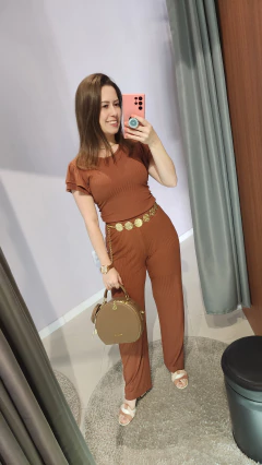 Blusa canelada modelo regata com mangas bufantes princesa em viscose com elastano - loja online