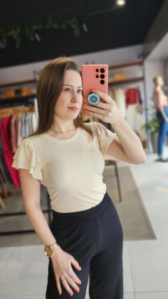 Imagem do Blusa canelada modelo regata com mangas bufantes princesa em viscose com elastano