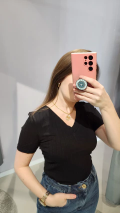 Blusa Básica Canelada decote V - loja online