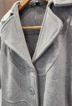 Blazer de Moletom feminino forrado com botões cor cinza - loja online