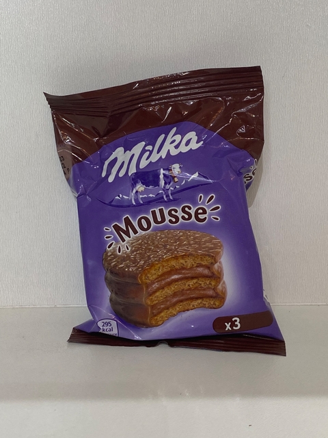 MILKA MOUSSE - ALFAJOR X3 CAMADAS - RECHEADO COM MOUSSE DE CHOCOLATE