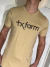 Camiseta Texas Farm Masculina Areia - CM258 na internet