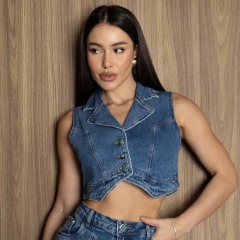 Colete Consciência Jeans Feminino Com Recorte Ana Castela Escuro - 24317 - comprar online