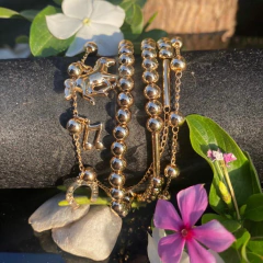 PULSEIRA COUNTRY DOURADA CONJUNTO COM PINGENTES