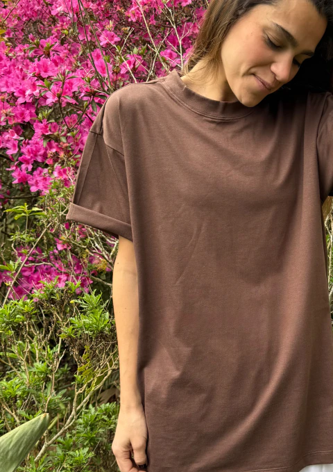 Camiseta Ampla Marrom