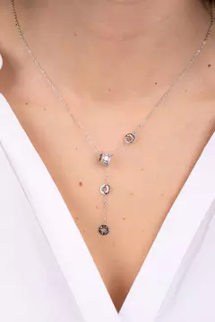 COLLAR LUCIA PLATEADO en internet