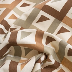 TECIDO IMPERMEÁVEL ESTAMPADO MÁLAGA 23 GEOMÉTRICO MARROM E CREME - comprar online