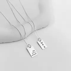 COLAR PLACA RETANGULAR 9x12MM + MEDALHA MINI - LEIA A DESCRIÇÃO - comprar online