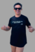 Blusa T-shirt com Estampa Exclusiva “CUSCUZ É MELHOR QUE MUITA GENTE” - loja online