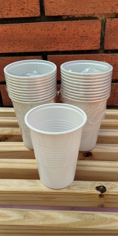 VASOS DESCARTABLES BLANCOS en internet