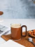 Taza mango circular simil madera 300ml nuez en internet