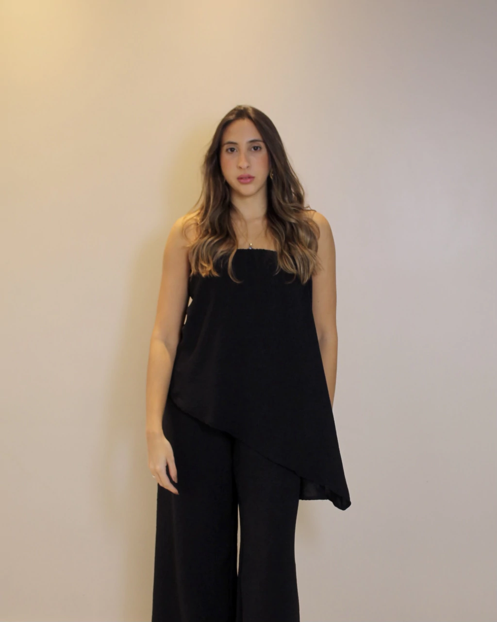 Conjunto Blusa Assimétrica Tomara Que Caia + Calça Pantalona Preto