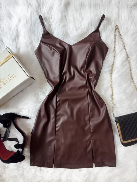 Vestido LARISSA No Couro Eco / ZÍPER NAS COSTAS (COR MARROM) - comprar online