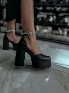 MINI GUILLERMINA CUERO (MGUI) - comprar online