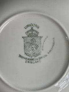 FUENTE GRANDE DE LOZA INGLESA THOMAS HUGHES & SONS, UNICORN en internet