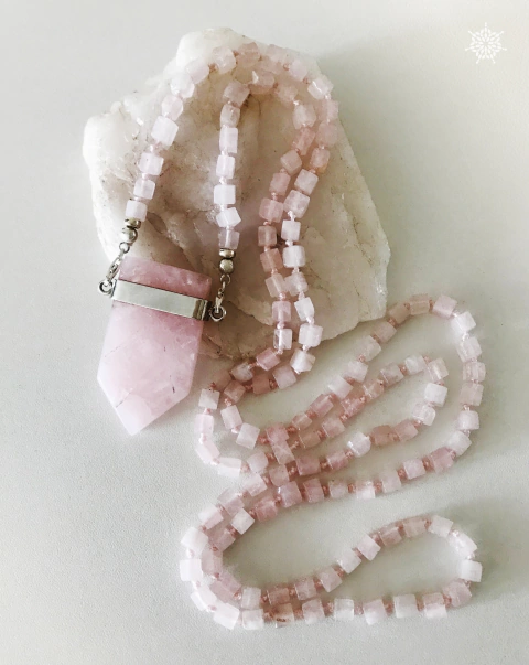 MAXI COLAR QUARTZO ROSA