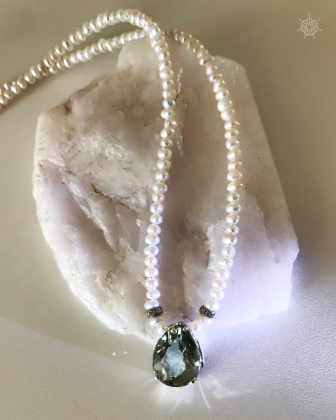 PÉROLAS NATURAIS & PRASIOLITA