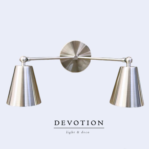 Aplique de pared 2 (dos) luces platil "Modelo Petit" Movimientos en las campanas