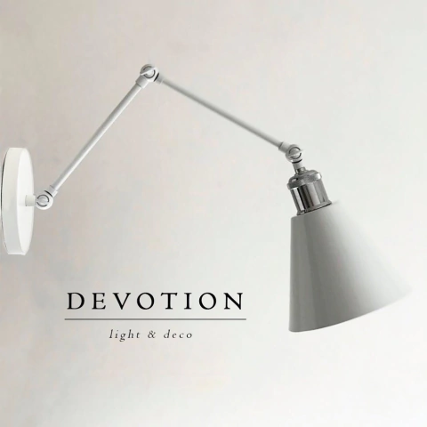 Aplique de pared Blanco detalles Cromados con múltiples movimientos verticales en 3 sectores