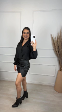 Blusa Transpassada Melissa Preto - loja online