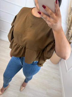 Blusa Bata Rachel Marrom na internet