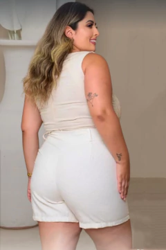 Shorts Plus Cintura Alta Linho Marrante - comprar online