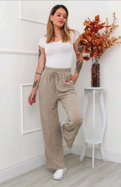 Calça Pantalona Lanzinha Bege na internet