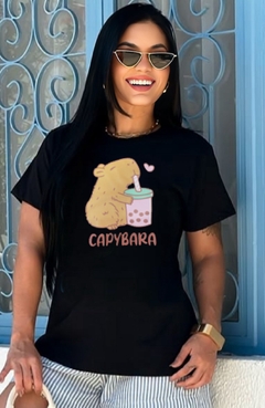 T-Shirt Capybara Preto - comprar online