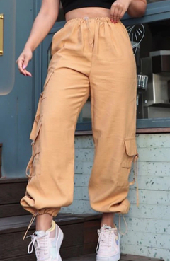 Calça Cargo Parachute Feminina Nude