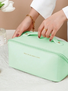 Necessaire Bolsa Couro Pu Feminina Organizador Viagem Maquiagem Cosmeticos Grande - Verde Claro - AUTHENTIC STORE LTDA