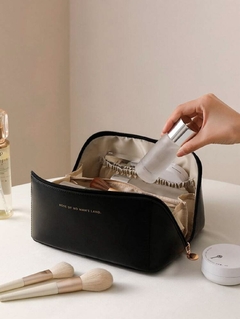 Necessaire Bolsa Couro Pu Feminina Organizador Viagem Maquiagem Cosmeticos Grande Preta - AUTHENTIC STORE LTDA