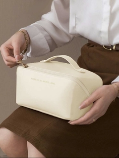 Nécessaire Bolsa Couro Pu Feminina Organizador Viagem Maquiagem Cosméticos Grande - Off - comprar online