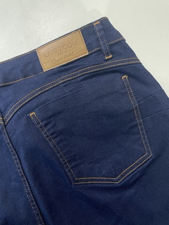 Calça Plus Skinny Modeladora Live Zoom - comprar online