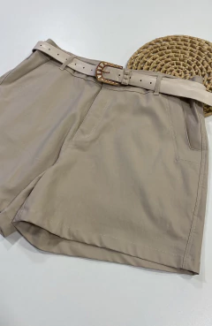 Shorts Resinado Plus Size Marisa Creme - comprar online