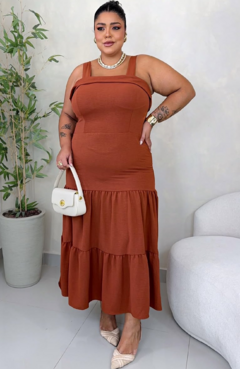 Vestido Longo Plus Maria Marrom - comprar online