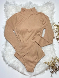 Body Canelado Gola Alta Nude - comprar online