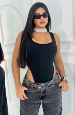 Body Cavado Valeria Preto - comprar online