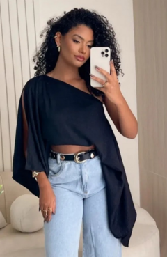 Blusa Bata Capa Preta - comprar online