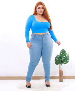 Calça Plus Diana Jeans Claro - loja online