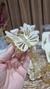 Tiara Borboleta Perolado com Dourado - comprar online