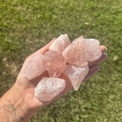 Quartzo Rosa Bruto - A Pedra do Amor - comprar online