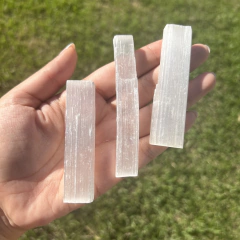 Mini Bastão Selenita Branca para Limpeza energética - comprar online