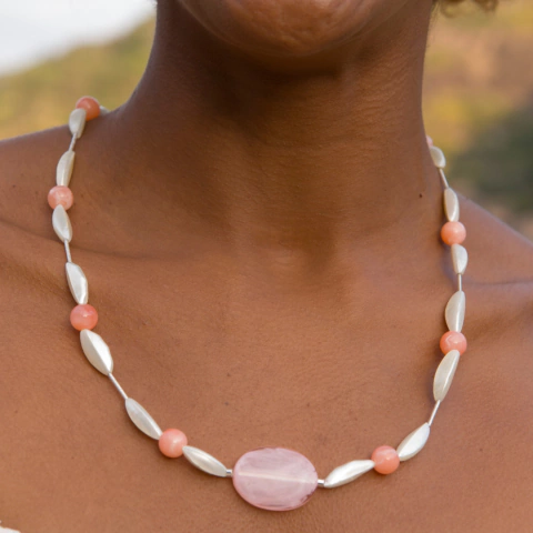 Colar Madré Pérolas Coral