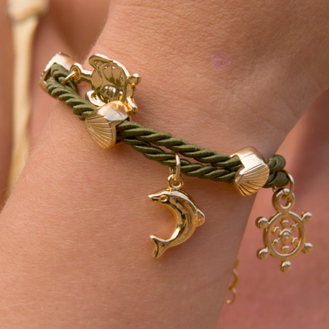 Pulseira Couro Verde Pingentes